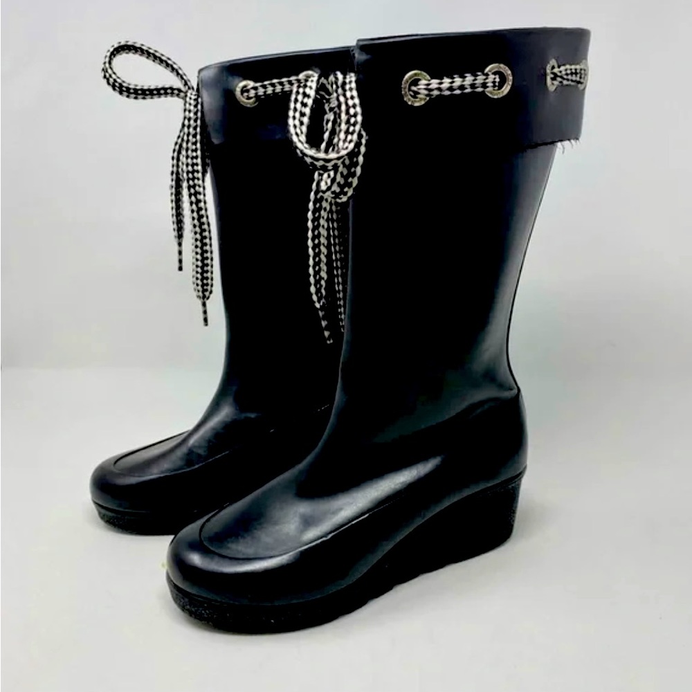 Sperry Waterproof Boots Size 6 1/2